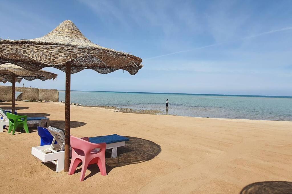 Casablanca Beach Direct Sea View Tow Bedroom Apartment Hurghada Bagian luar foto