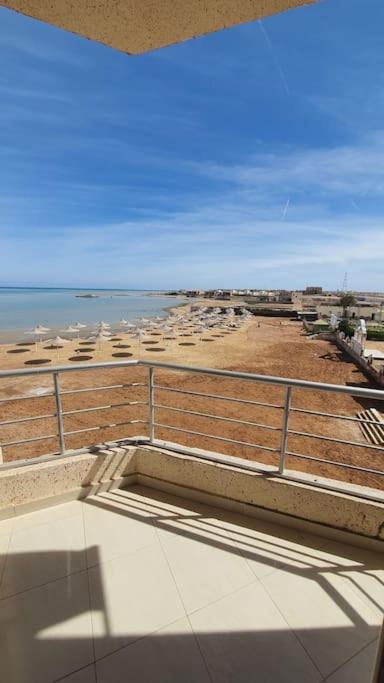 Casablanca Beach Direct Sea View Tow Bedroom Apartment Hurghada Bagian luar foto