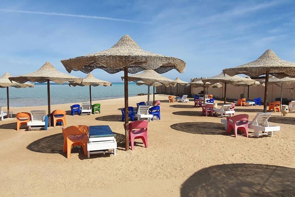 Casablanca Beach Direct Sea View Tow Bedroom Apartment Hurghada Bagian luar foto